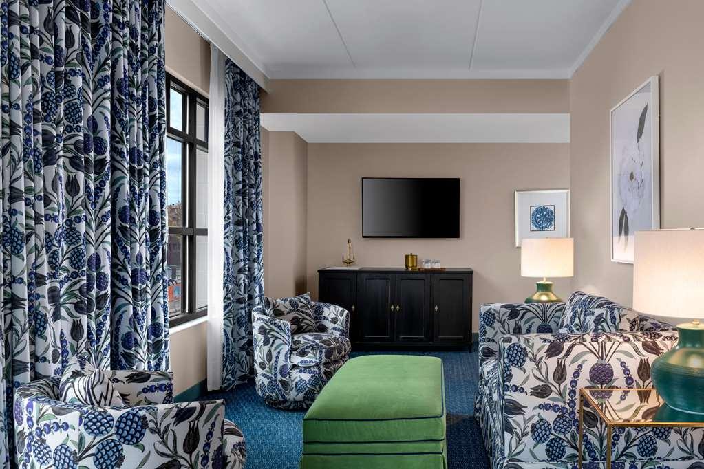 The Bradley Hotel Fort Wayne Phòng bức ảnh